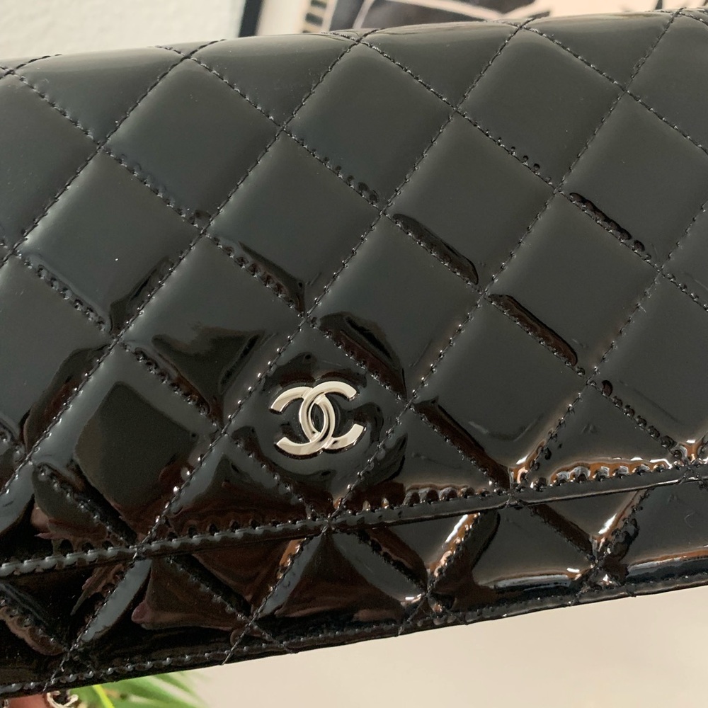 Chanel WOC - Picture 2 of 6